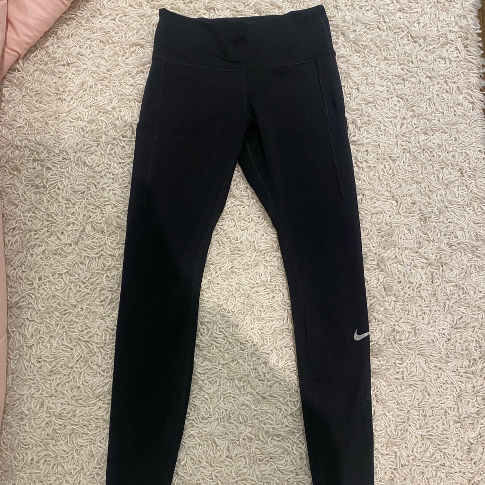 BRAND NEW NIKE DRI FIT 7/8 LEGGINGS